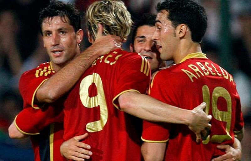 Villa adelanta a España 0-1