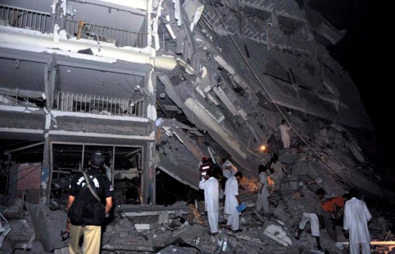 Nuevo atentado con coche bomba en Pakistán | Ver