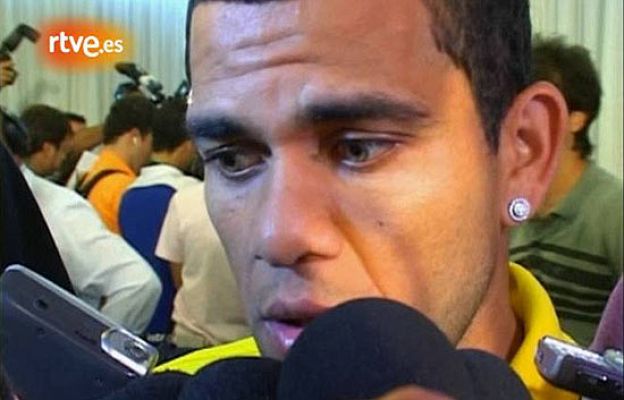  - Alves y Robinho opinan del Madrid