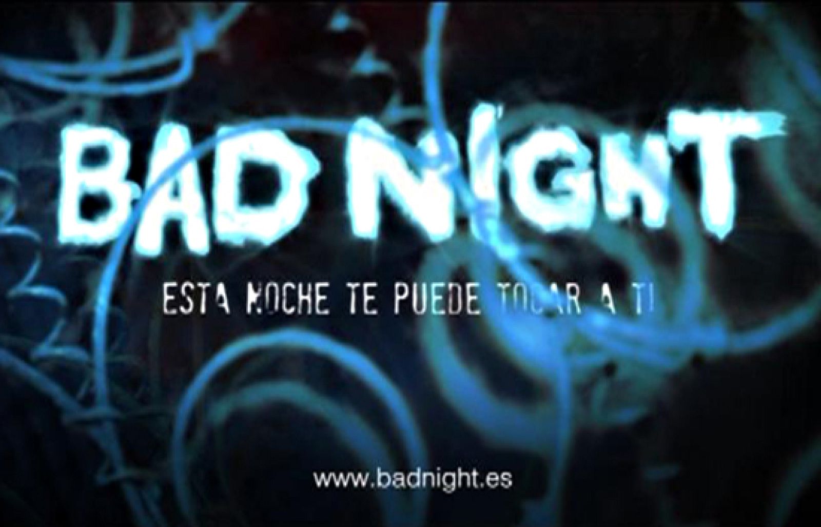 La Fundación de Ayuda contra la Drogadicción ha lanzado una nueva campaña para acabar con la droga, dirigida por Álex de la Iglesia. Aquí puedes ver ya el 'making of' del 'spot'.