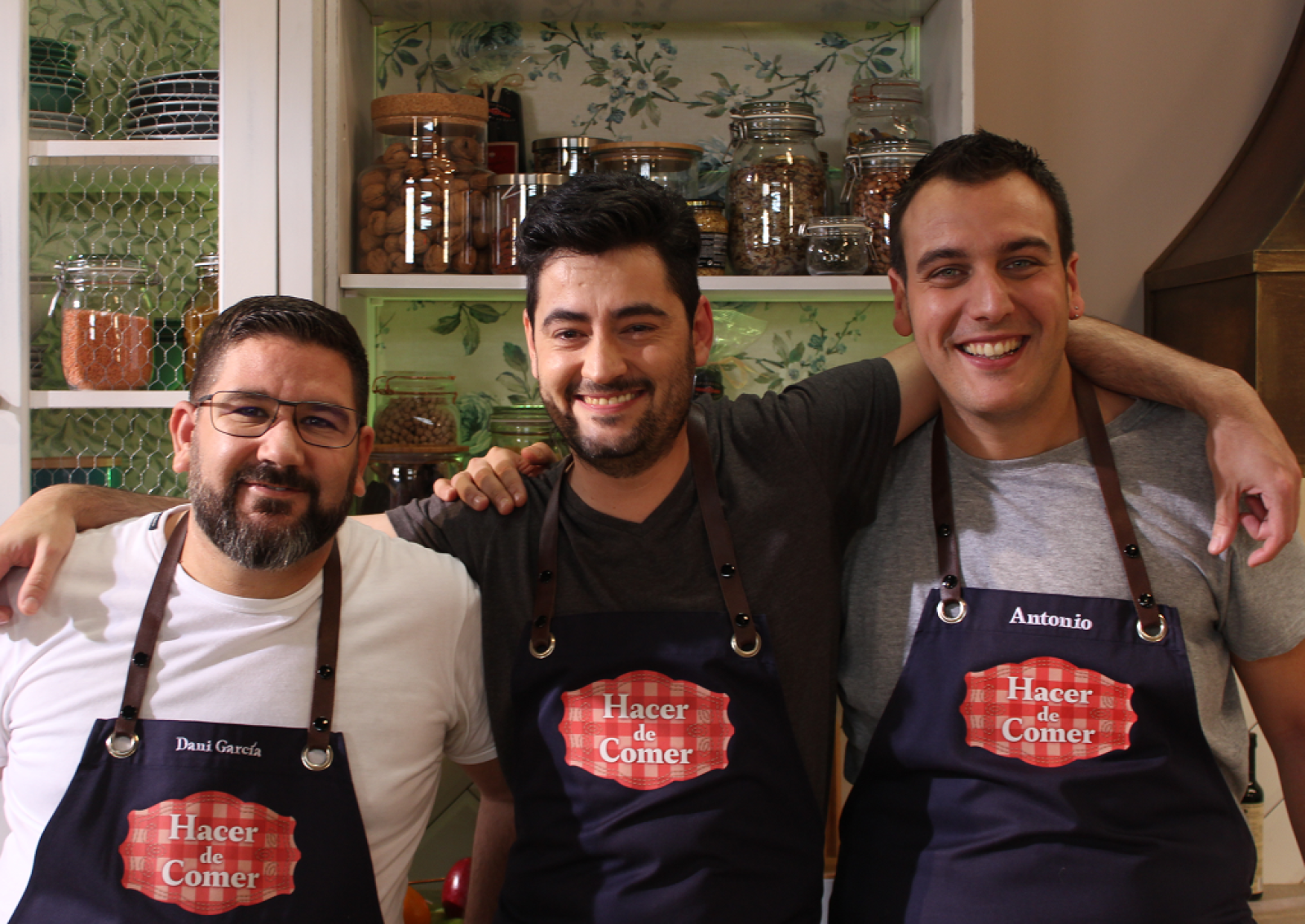 Rolando, uno de nuestros espectadores, visita "Hacer de comer" | Ver