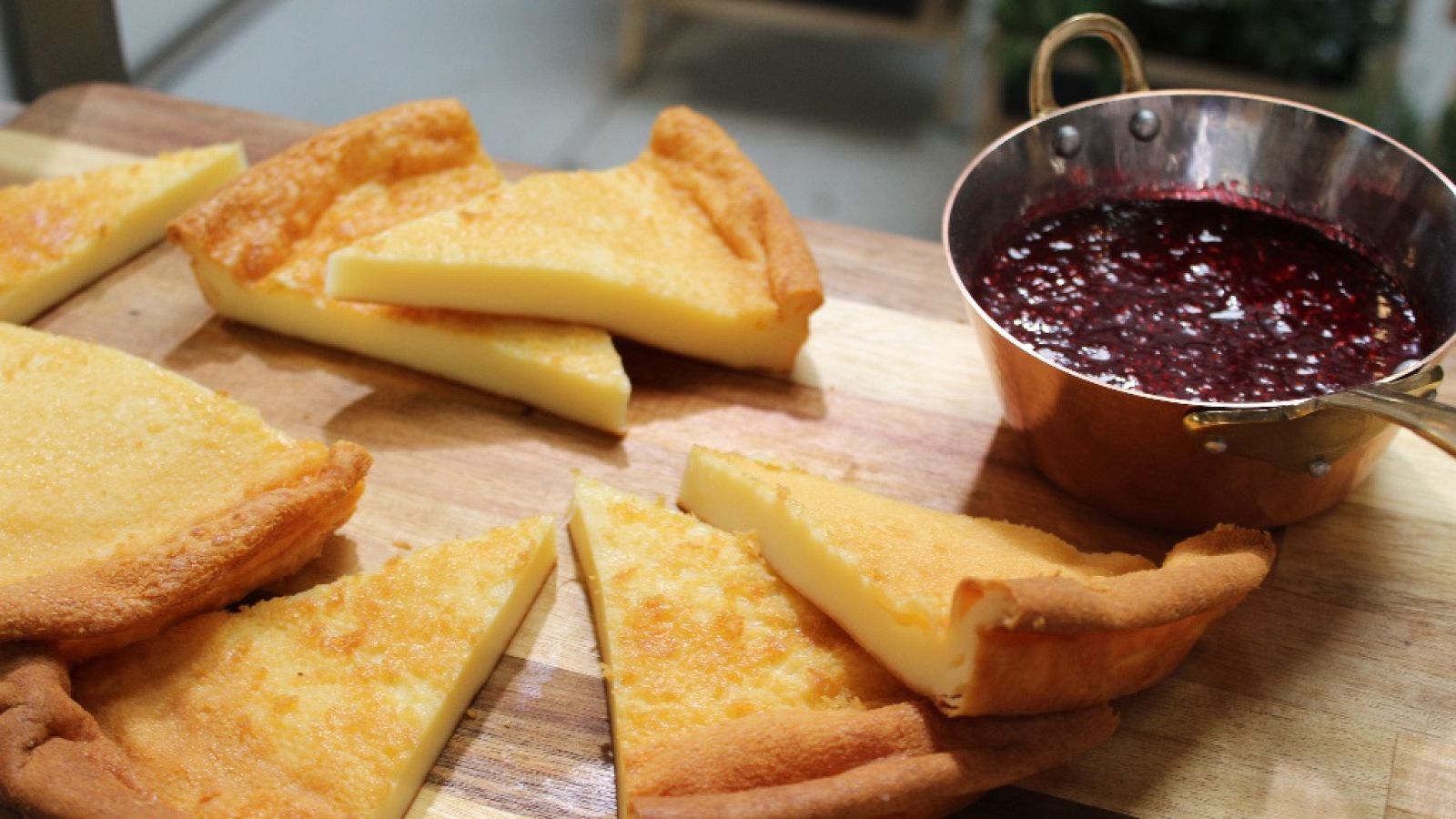 Hacer de comer - Chipirones en su tinta con arroz blanco y quesada pasiega - ver ahora