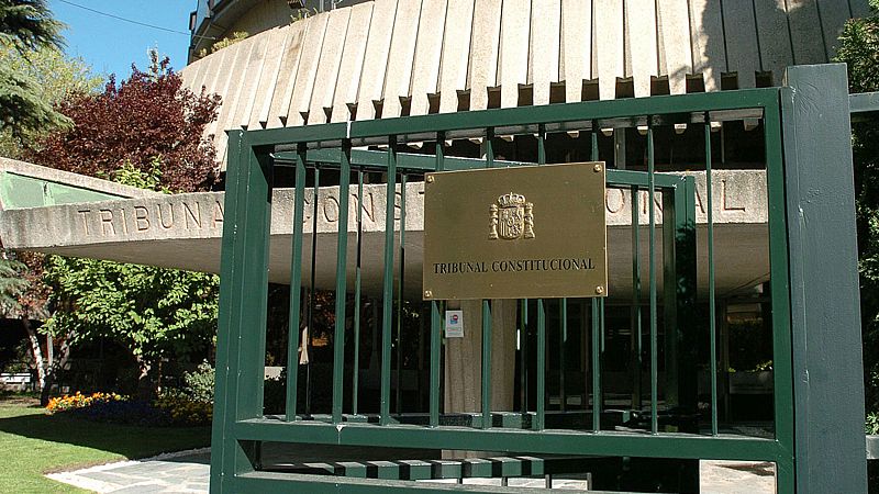 El Constitucional prohíbe por unanimidad a los partidos recopilar datos de opiniones políticas