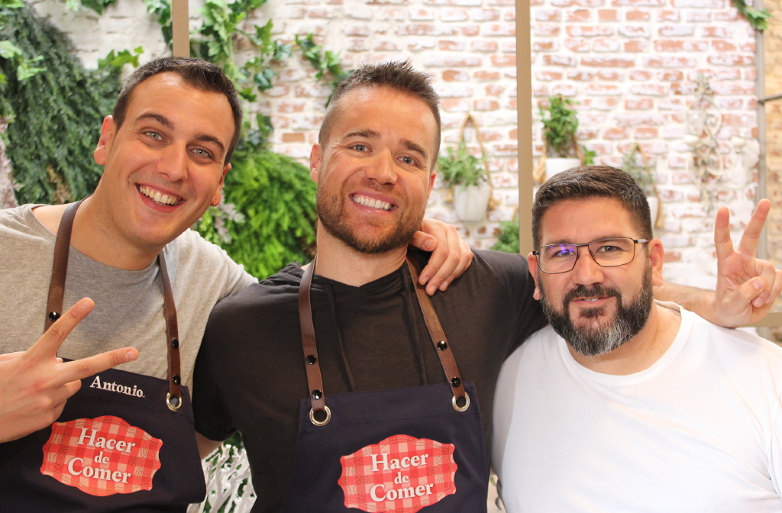 Dani, ex aspirante de MasterChef 6, visita "Hacer de comer" | Ver
