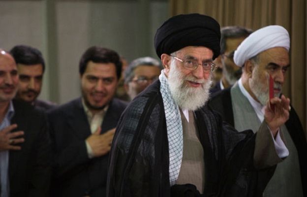  - Los iraníes acuden a las urnas