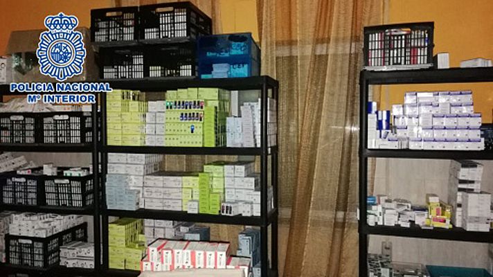 Telediario 1 - La Policía Nacional interviene 20 millones de dosis de medicamentos ilegales en varios pueblos de Valencia