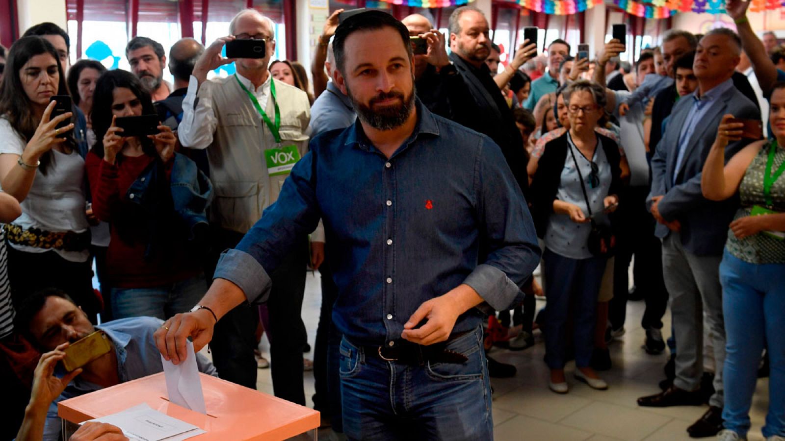 Abascal anima a la participación para lograr "una España más plural y diversa"