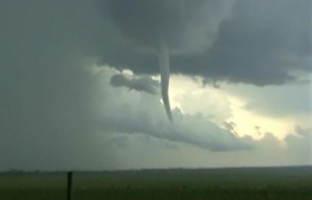  - Serie de tornados en Missouri