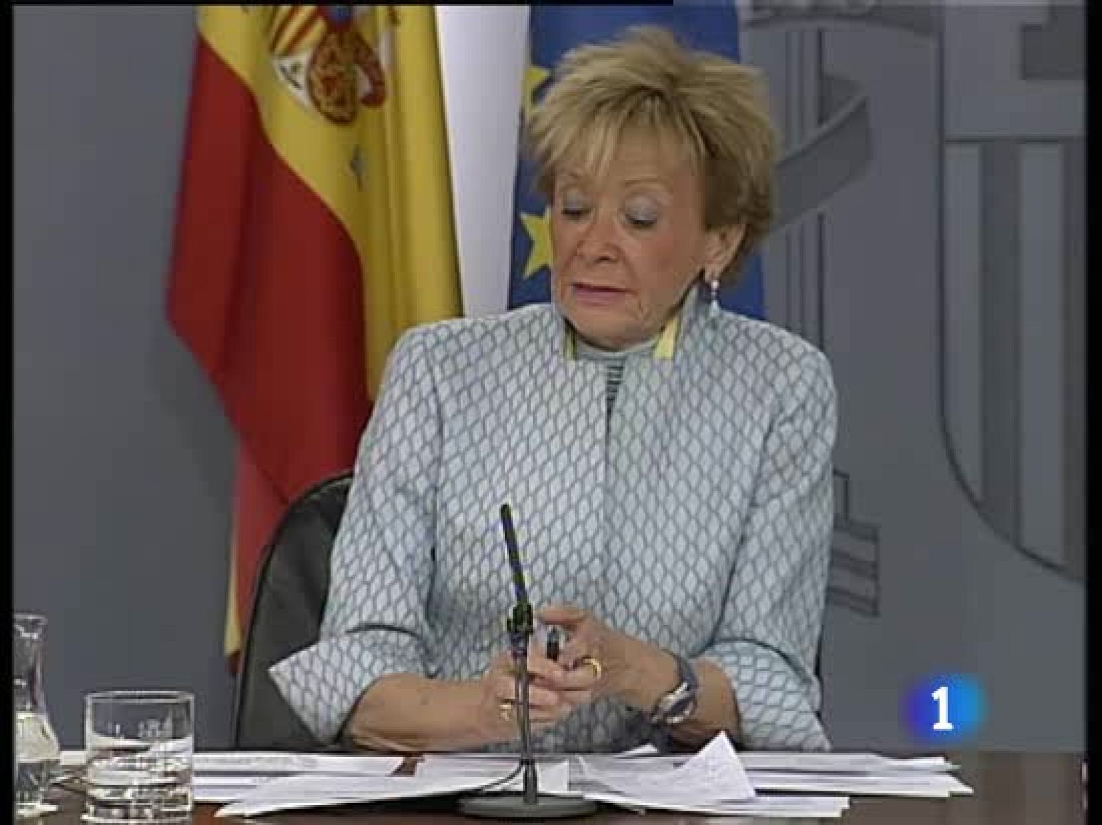 La vicepresidente primera del gobienro reclama explicaciones al PP | Ver