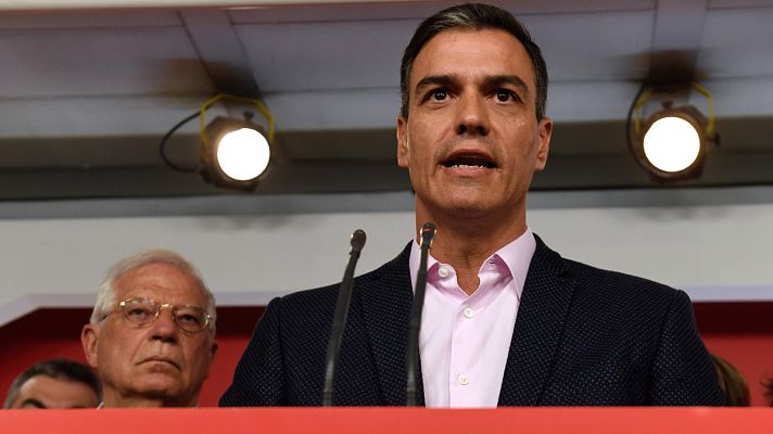 Telediario 1 - El PSOE forma un equipo para negociar los pactos tras las elecciones del 26M