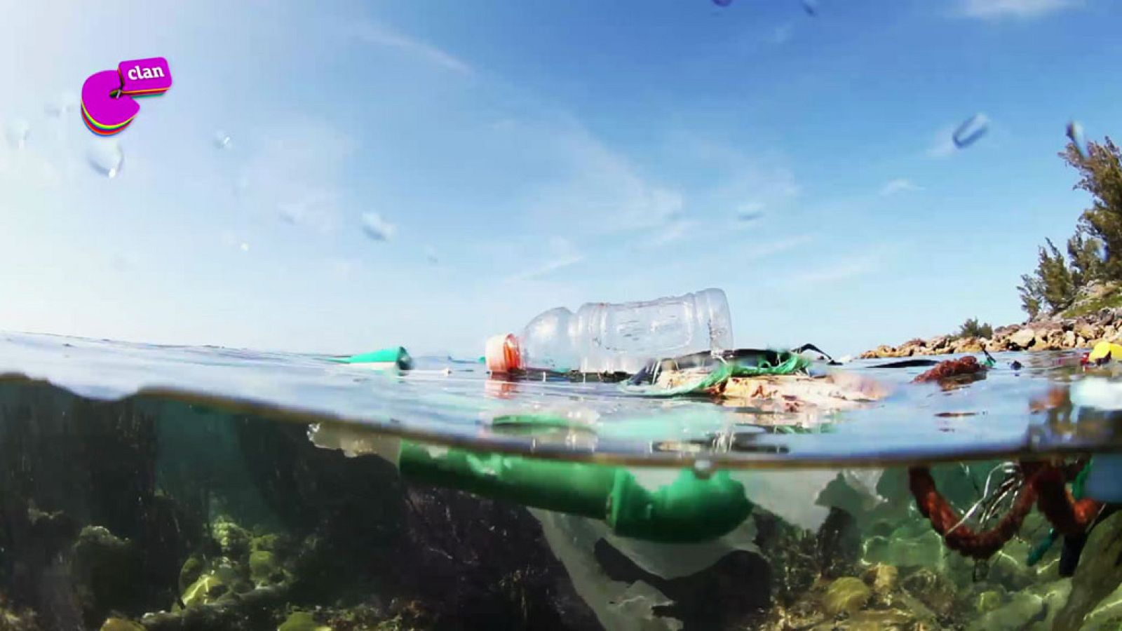 CAMPAÑA 'RECICLAJE' - Mar salada, no plastificada - El mes de... | Ver