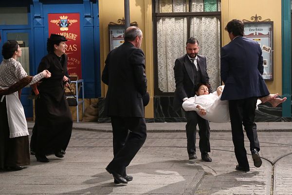 Acacias 38 - Agustina logra sobrevivir