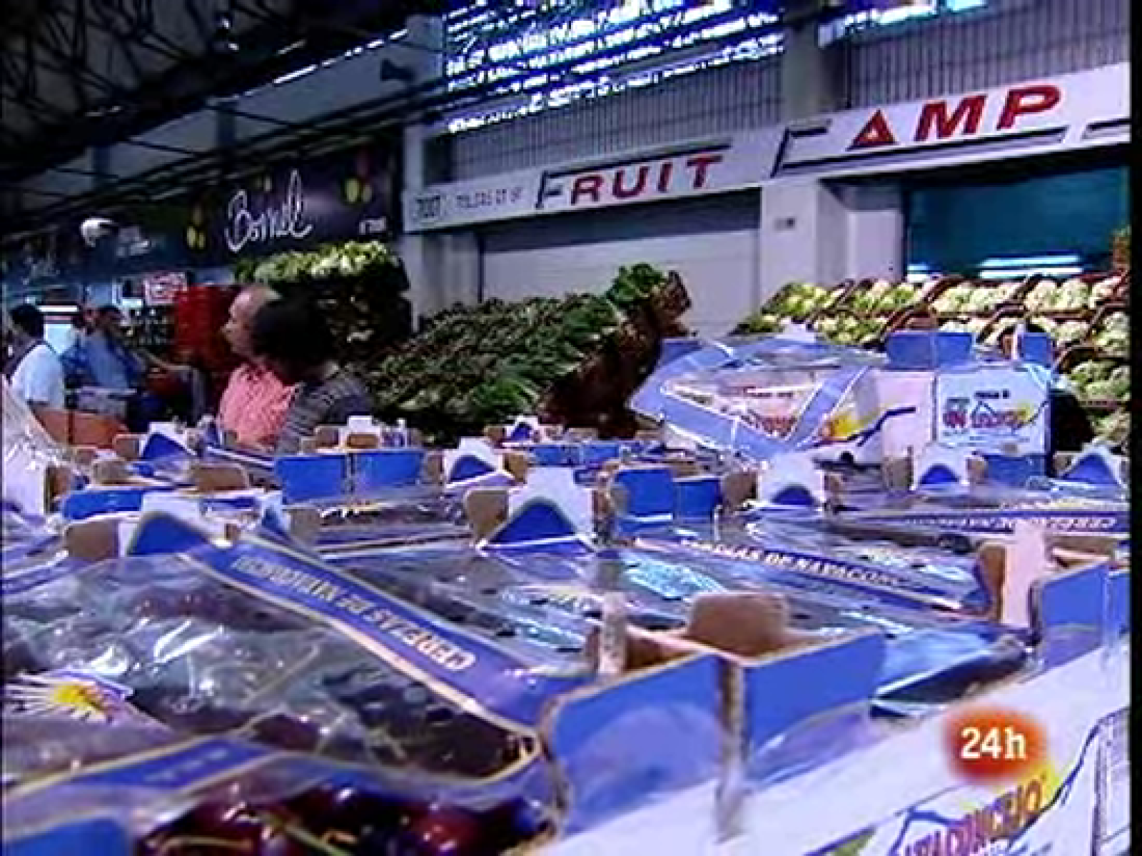 Mercabarna dona frutas y verduras al Banco de Alimentos | Ver