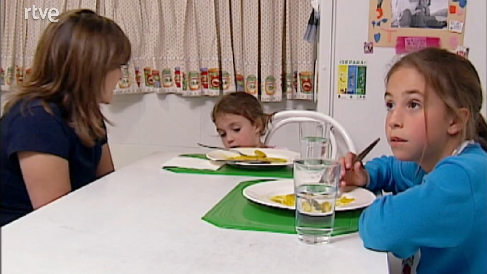 Escuela de padres - Dos caras, dos mundos - Escuela de padres en apuros | Ver