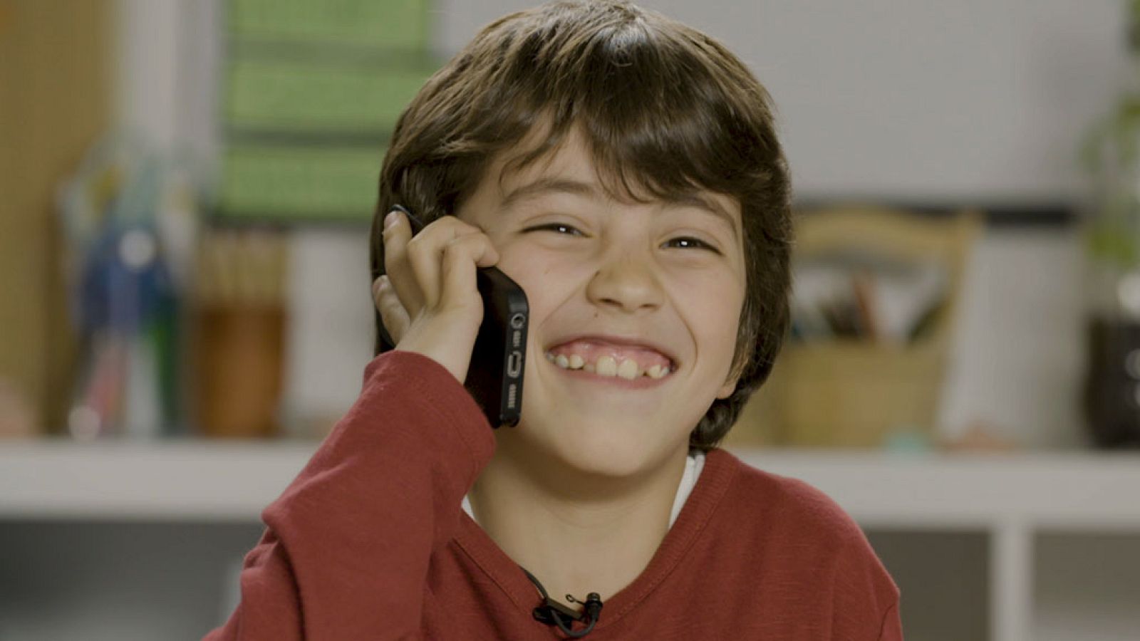 Un peluche nuevo: Ha llegado un peluche nuevo a casa y nadie me hace caso, ¿qué hago? - Llamada Peluche | Ver