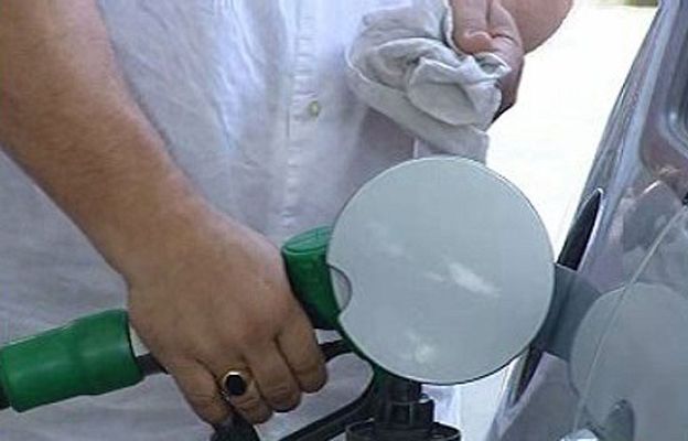  - Suben hidrocarburos y tabaco