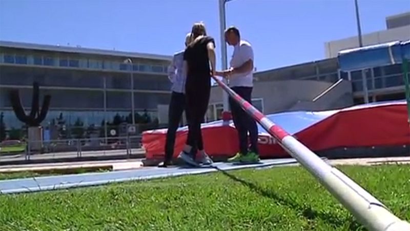 Maialen Axpe no participa en Estocolmo tras no poder facturar su pértiga en el aeropuerto | Ver