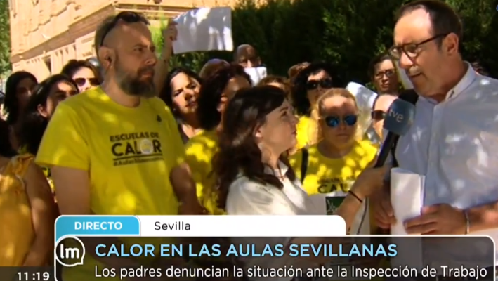 La mañana - Protestan por el calor que hay en las aulas de sus hijos