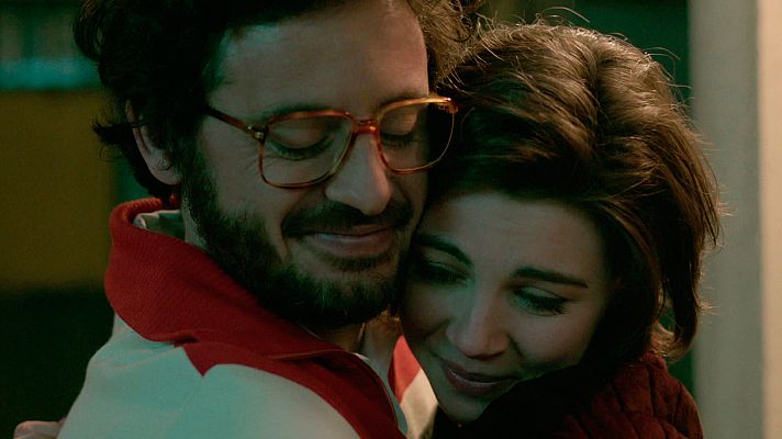  - Salva confiesa a María lo que siente