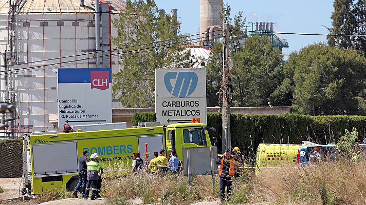 Informativo 24h - Un trabajador muerto y otro en estado crítico por una fuga de amoniaco en Tarragona