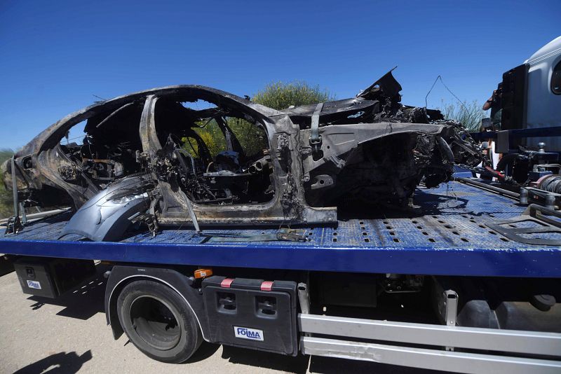 El coche de Reyes quedó completamente calcinado tras el accidente