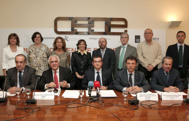  - Contra la retirada de la publicidad