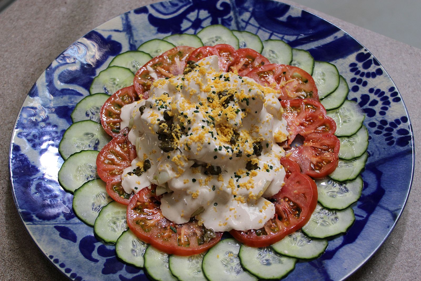 Hacer de comer - Ensalada de verano y ceviche de lubina - ver ahora