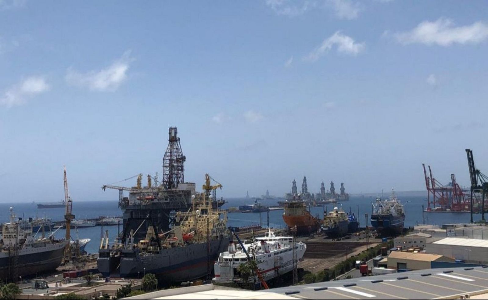 Dentro de una plataforma petrolífera - España Directo | Ver