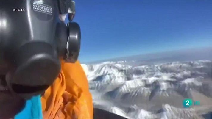 La 2 Noticias - El Everest se convierte en un vertedero