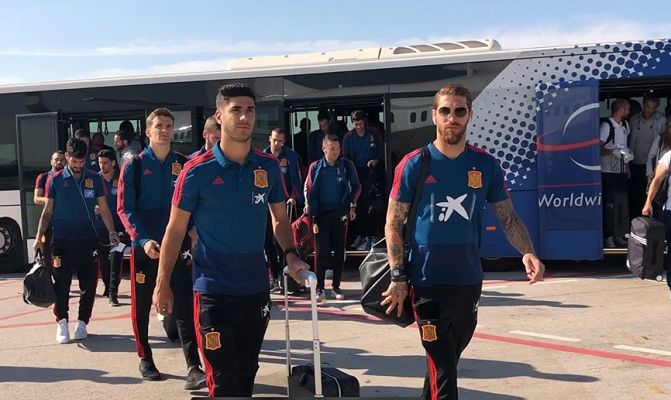 Telediario 1 - La selección ya está en Islas Feroe para afrontar el duelo del viernes