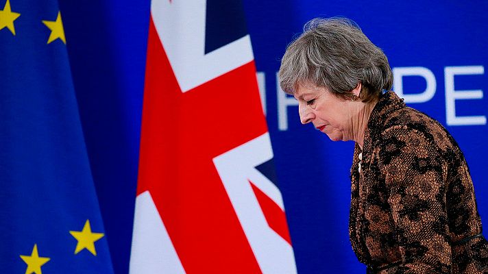 Informativo 24h - Theresa May dimite devorada por el 'Brexit'