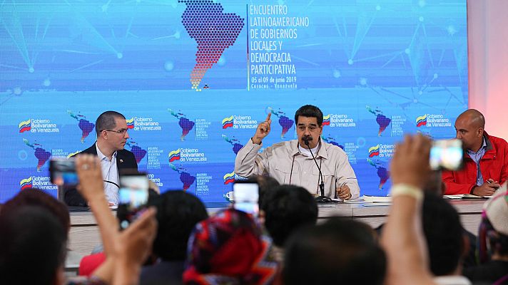 Telediario 1 - Maduro ordena reabrir los pasos fronterizos con Colombia
