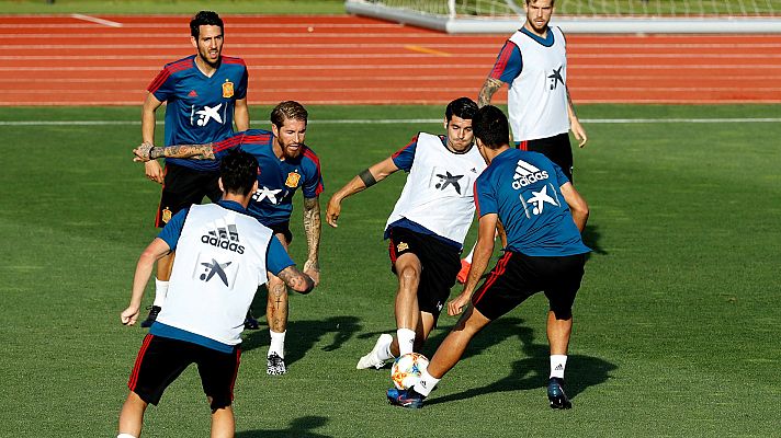 Telediario 1 - España prepara en Madrid el partido del lunes ante Suecia