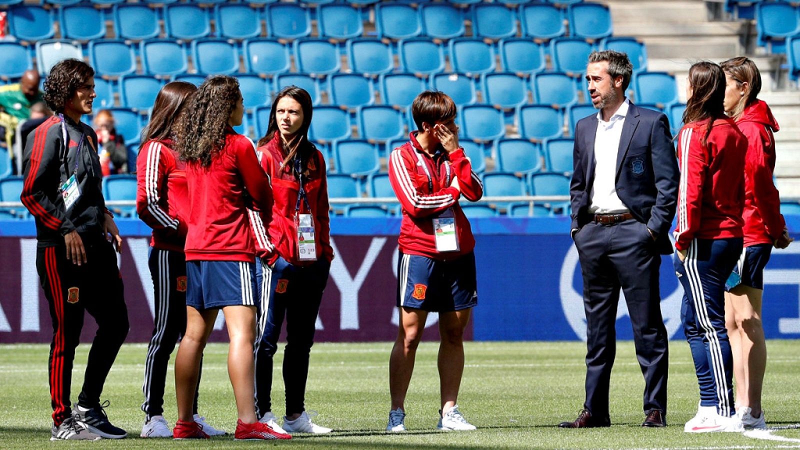 Las selecciones de España y Alemania debutaron este sábado en el Mundial femenino de Francia 2019 con dos trabajadas victorias ante Sudáfrica (3-1) y China (1-0).