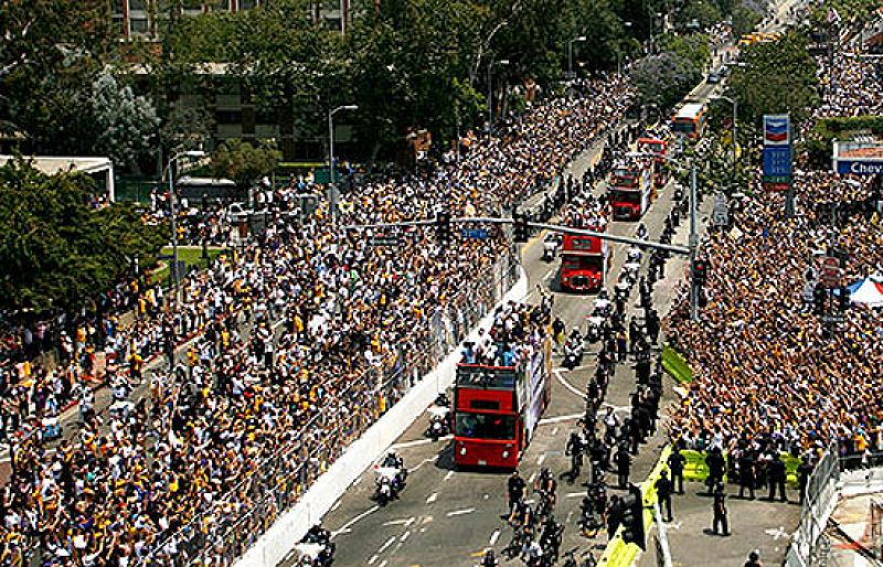 Paseo triunfal de Los Lakers