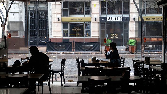 Telediario 1 - Un "colapso" en el sistema eléctrico provoca un apagón masivo en Argentina y Uruguay