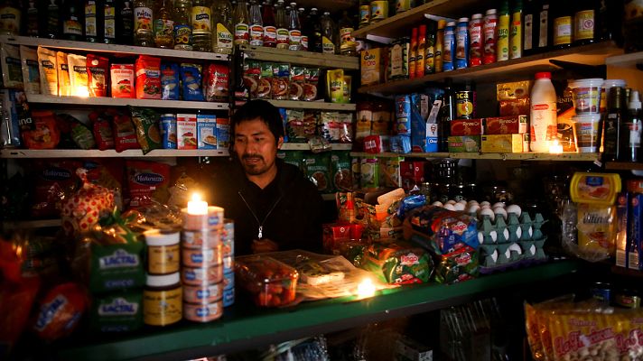 Telediario 1 - Argentina recupera la electricidad tras el histórico apagón