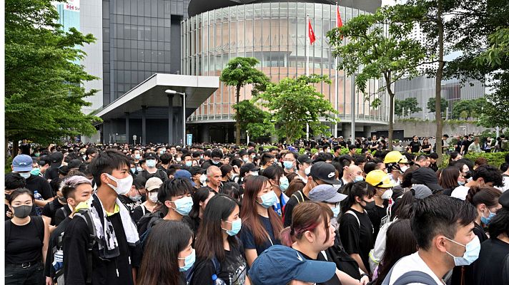 Telediario 1 - Aumentan las protestas contra la jefa del Gobierno en las calles de Hong Kong
