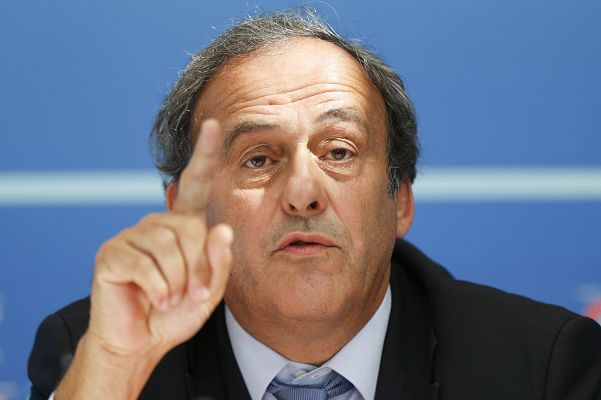 Telediario 1 - Platini colabora con los investigadores tras ser detenido por la concesión del Mundial de Catar 2022