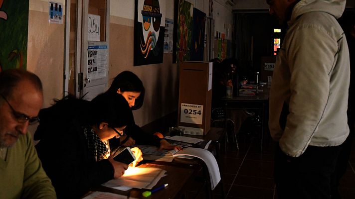 Telediario 1 - ¿Podría producirse en España un apagón como el de Argentina?