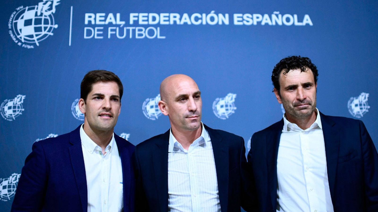 Rueda de prensa íntegra: Luis Rubiales anuncia la renuncia de Luis Enrique a la selección y el nombramiento de Robert Moreno | Ver