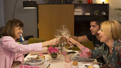 C�mo vive la madre de Eduardo Casanova su proceso creativo | Ver