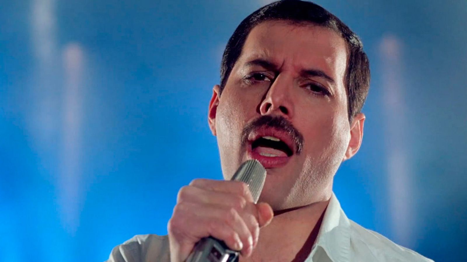 Se descubre un video de Freddie Mercury interpretando una versión inédita de 'Time'