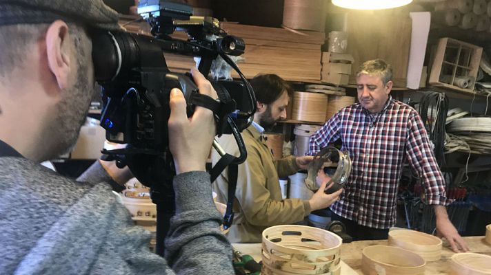 Aquí la Tierra - Arangüena y el artesano de panderetas