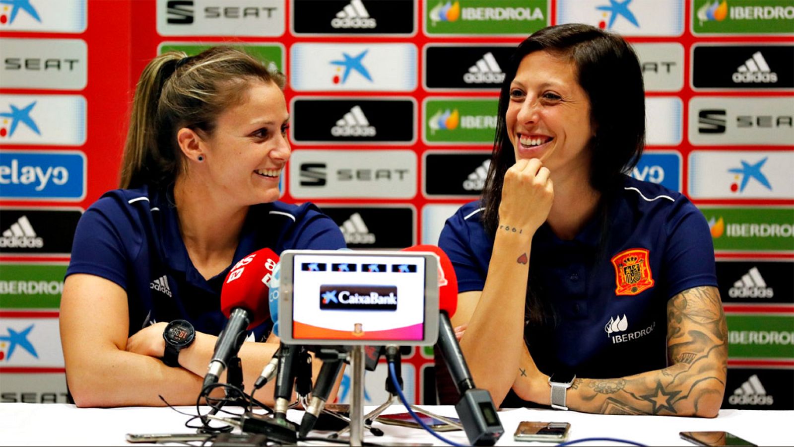 Jenni Hermoso reivindicó este jueves el poderío ofensivo de la selección española femenina de fútbol pese a haber anotado un solo gol de jugada, más allá de los dos de penalti, en la fase de grupos del Mundial de Francia.