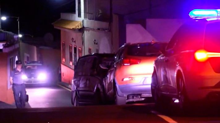 Informativo 24h - Hallan el cadáver de una mujer en Tenerife y detienen a su pareja por un posible caso de violencia de género