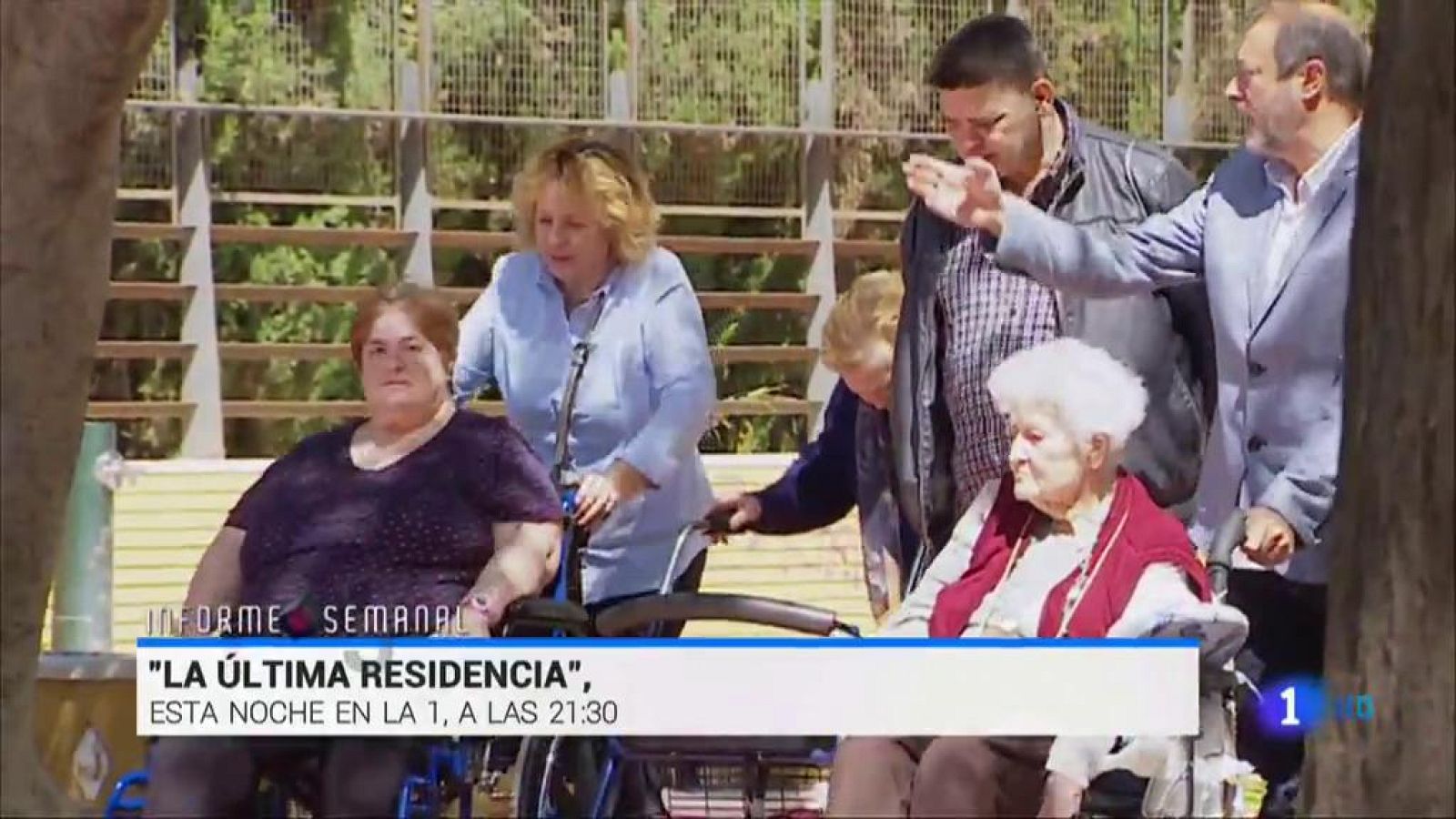 Más de 350.000 mayores viven en residencias