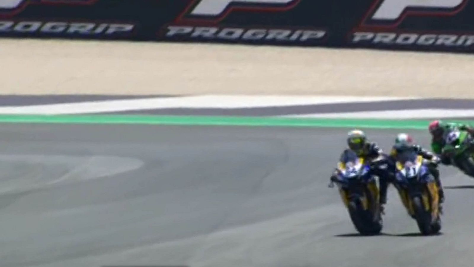 La pelea fratricida entre las Yamaha cae del lado de Krummenacher