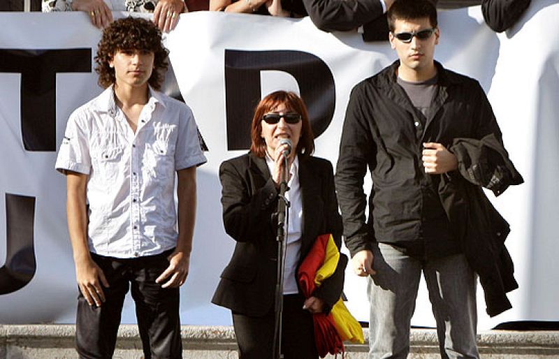 La viuda de Puelles dice que "no podrán conmigo" | Ver