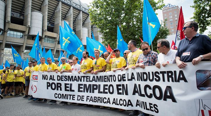 Telediario 1 - Los trabajadores de Alcoa finalizan su protesta en Madrid tras 12 días de marcha